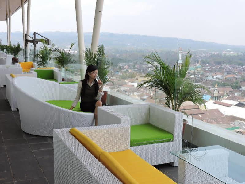 Ascent Premiere Hotel And Convention Malang Dış mekan fotoğraf