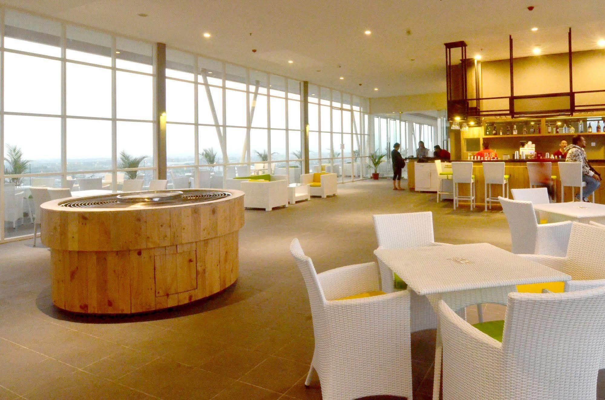Ascent Premiere Hotel And Convention Malang Dış mekan fotoğraf