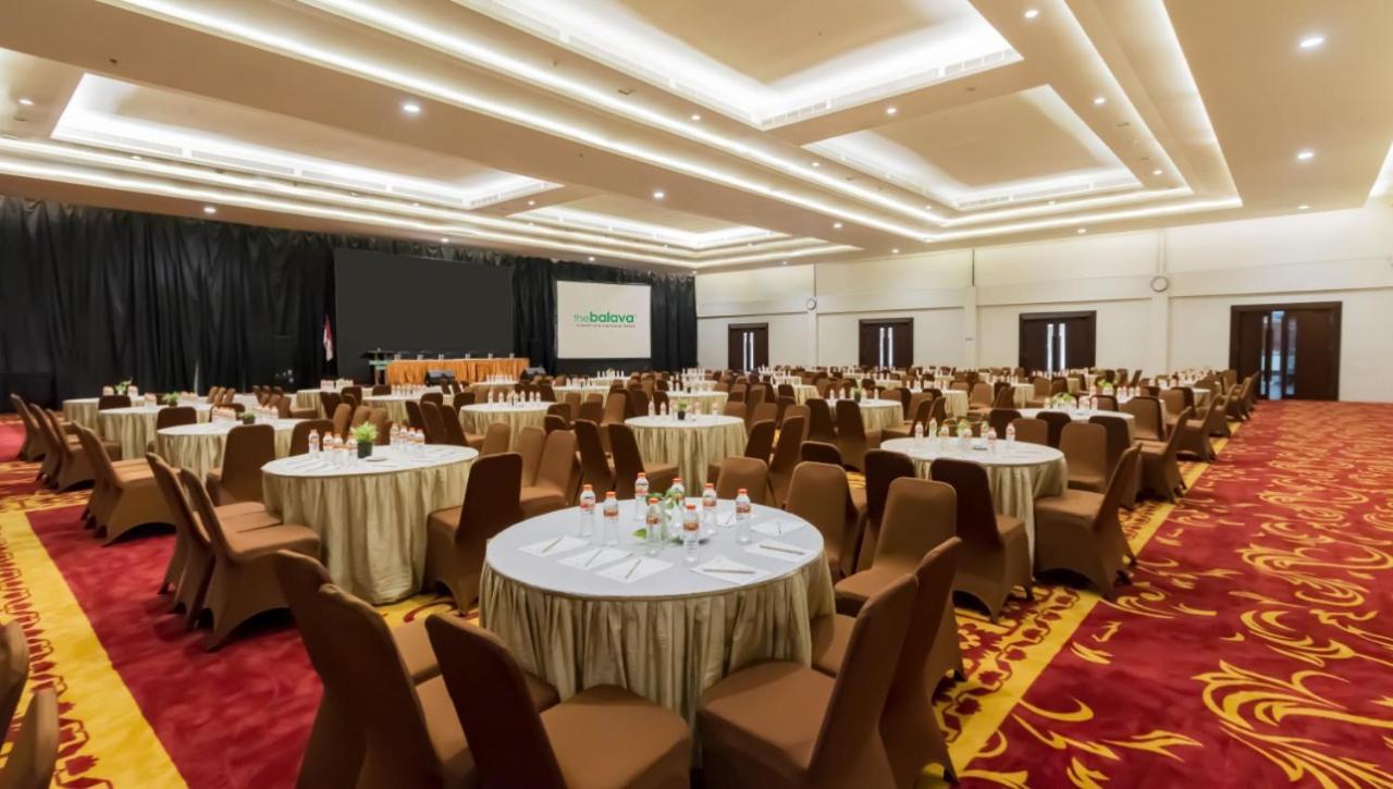 Ascent Premiere Hotel And Convention Malang Dış mekan fotoğraf