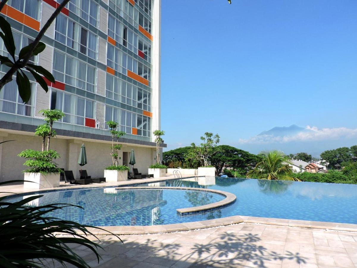 Ascent Premiere Hotel And Convention Malang Dış mekan fotoğraf