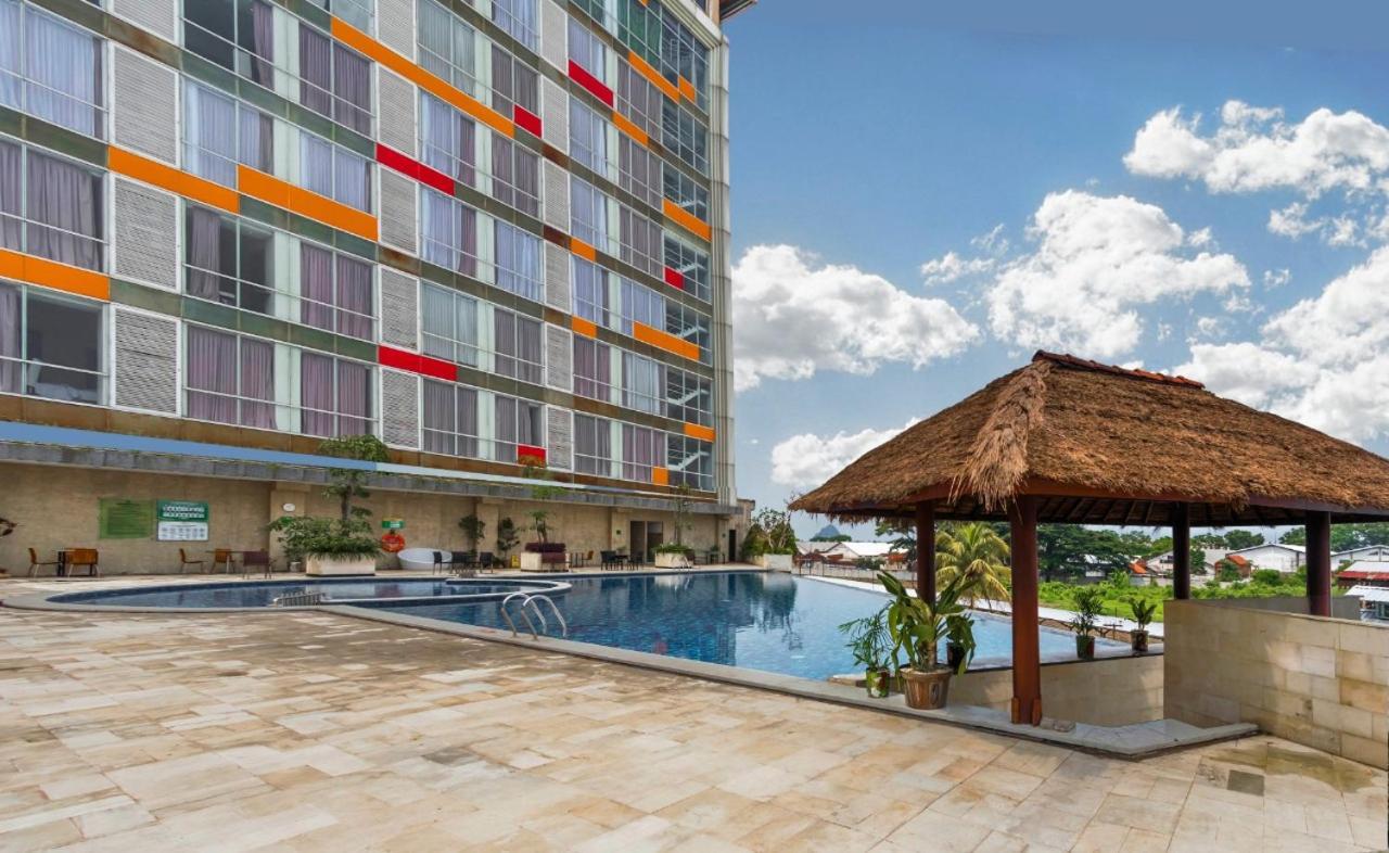 Ascent Premiere Hotel And Convention Malang Dış mekan fotoğraf